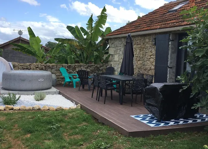 Le D'elisabeth Nyaraló Doulezon